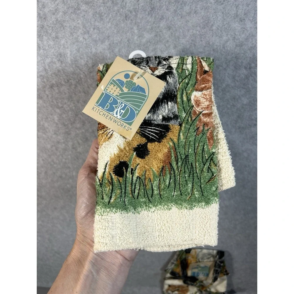Vtg Cats Playing in the Grass 4 Piece Kitchen Towel Set Cotton B&D Kitchen Works